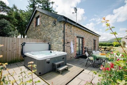Chic Cottage Near Elan Valley And Builth Wells Llanwrthwl Exterior photo